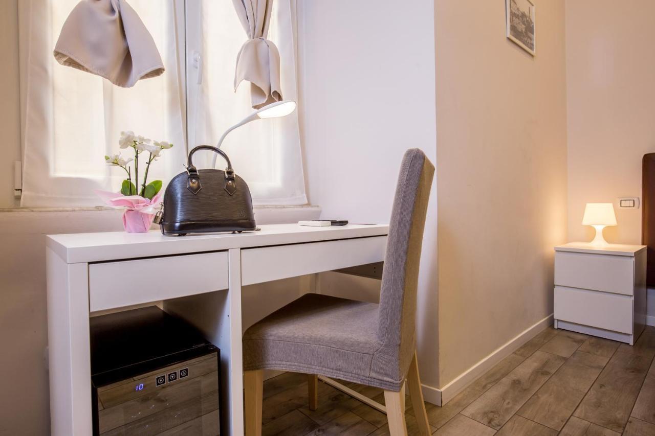 Azzurra Rooms Rome Exterior photo
